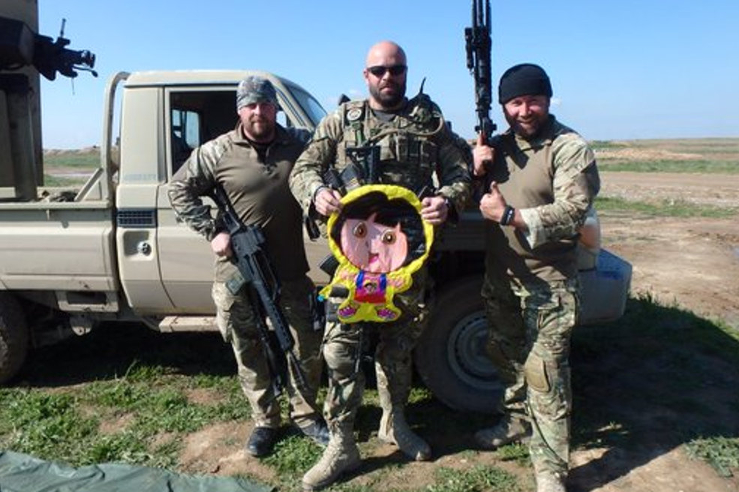 Mercenarios cazan al IS espiando con globos de Dora la Exploradora