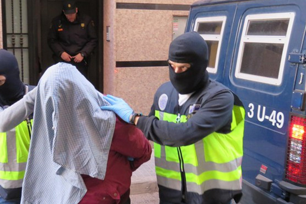Cae una red yihadista española que enviaba armas a Siria camufladas de ayuda humanitaria
