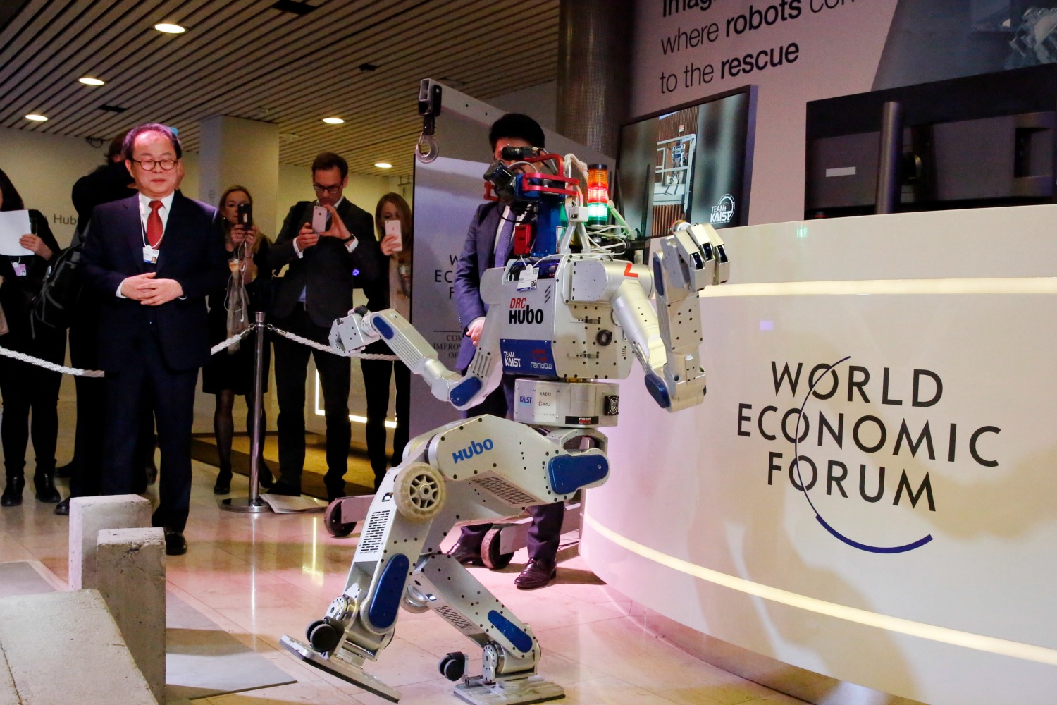 ¿Podría un robot presentarse a presidente en 2020?