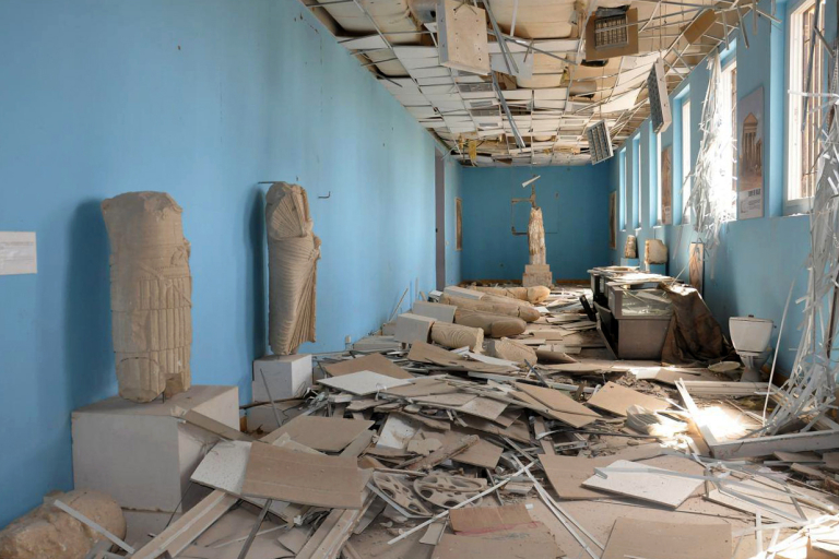 Estatuas del museo de Palmira destruidas (SANA/AP)