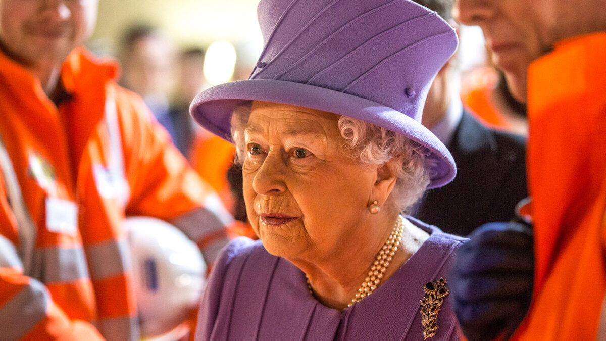 La reina Isabel II rechaza ser arrastrada al debate sobre el Brexit