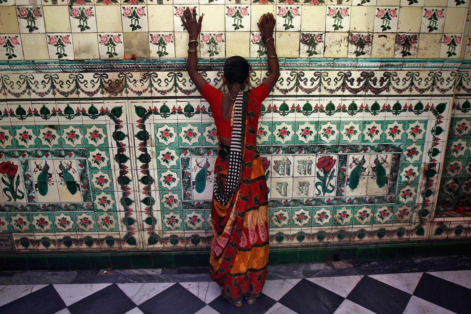 Un tribunal indio ordena que se permita a las mujeres el acceso a los templos