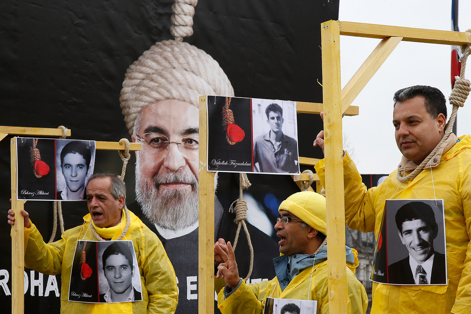 Irán ejecuta a todos los hombres de un pueblo