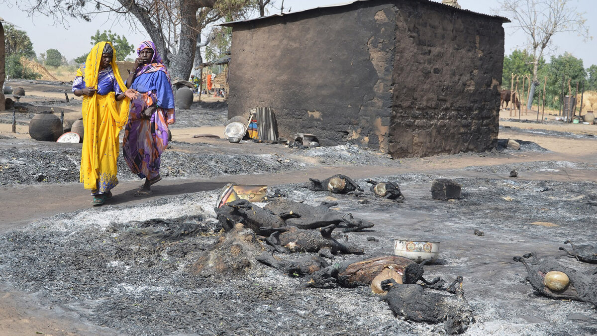 Dos mujeres masacran a 25 personas en una mezquita de Nigeria