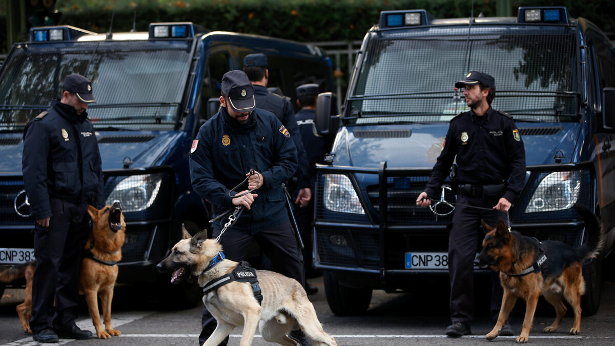 Rescatan a un chico de 16 años encadenado dentro de su casa en Ceuta