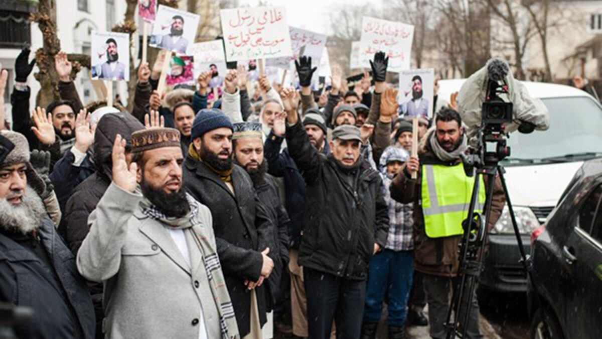 Más de cien musulmanes protestan en las calles de Oslo contra la ejecución de un asesino islamista