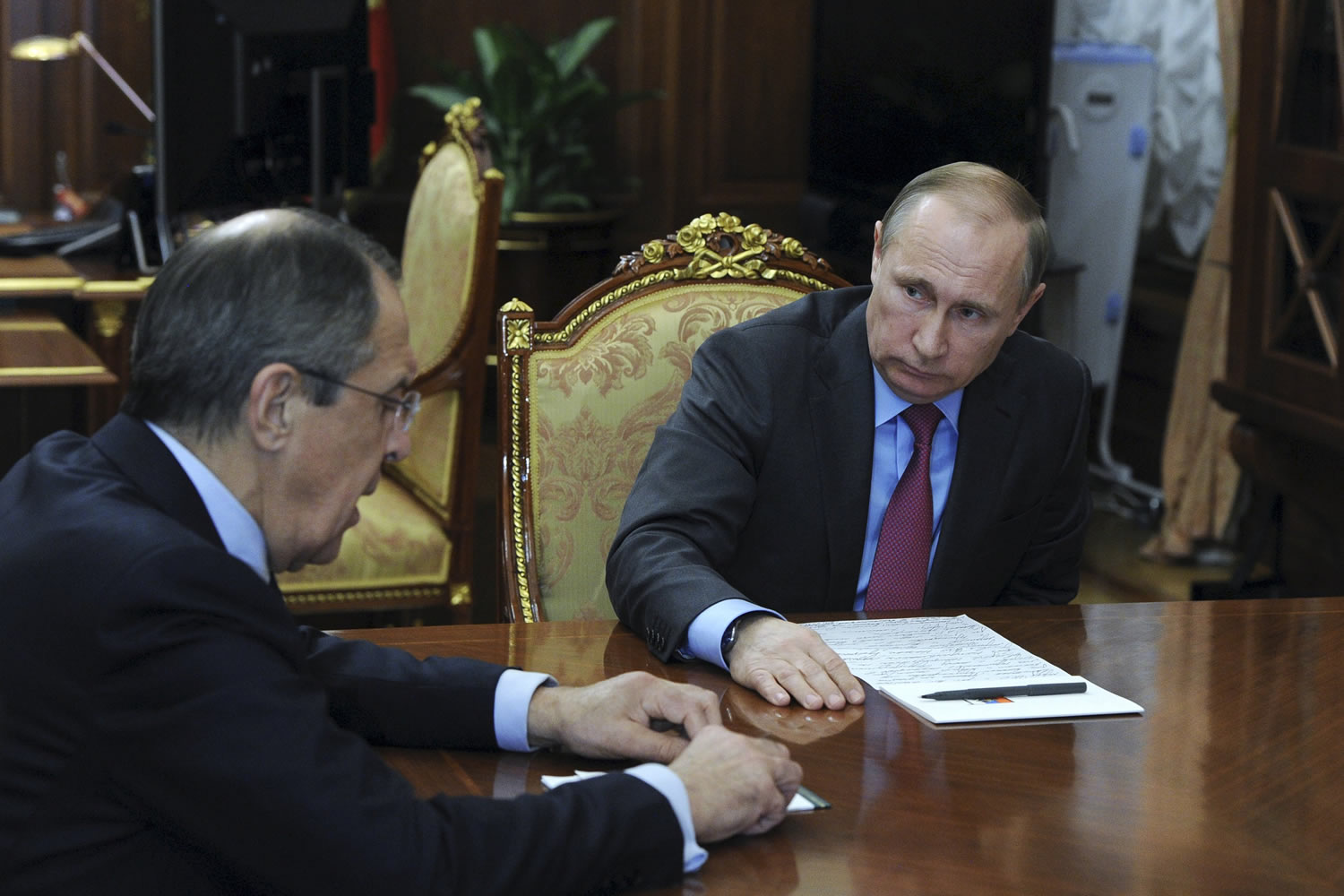 Putin ordena la retirada inmediata de tropas de Siria