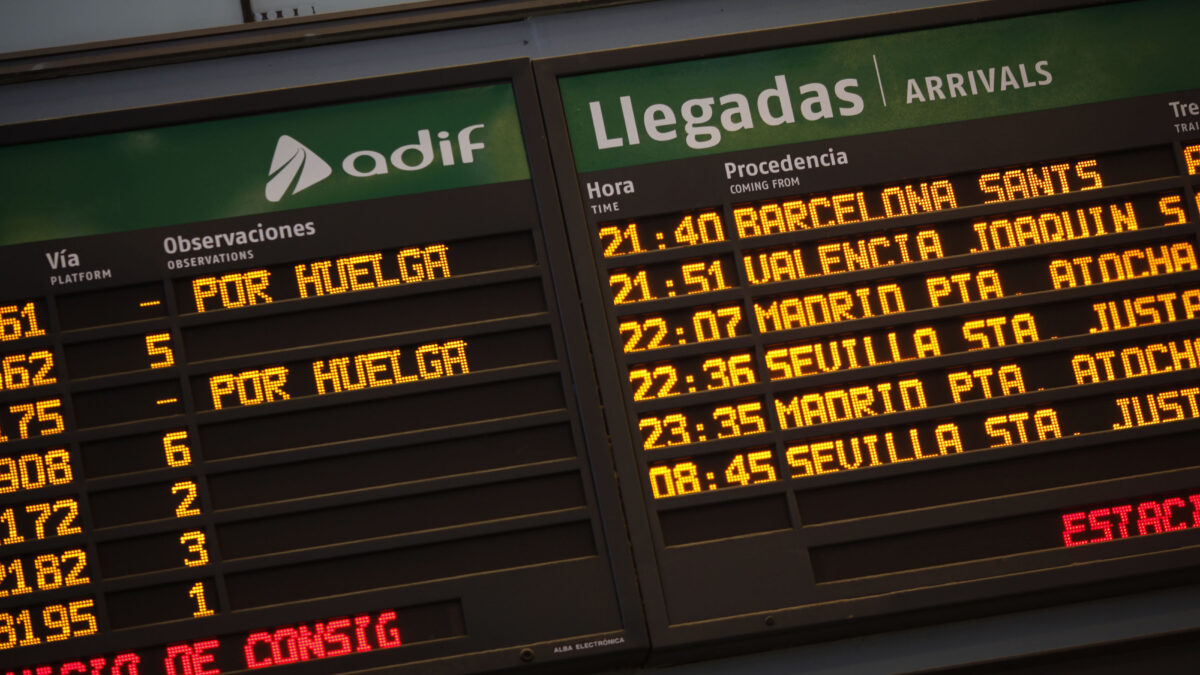 Una huelga de Renfe y Adif marcará la operación salida de Semana Santa