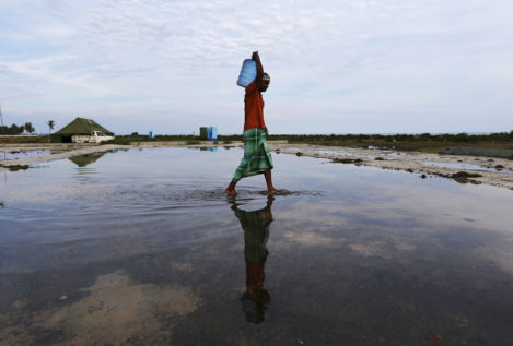 Veinte millones de personas pobres beben agua con arsénico en Bangladesh