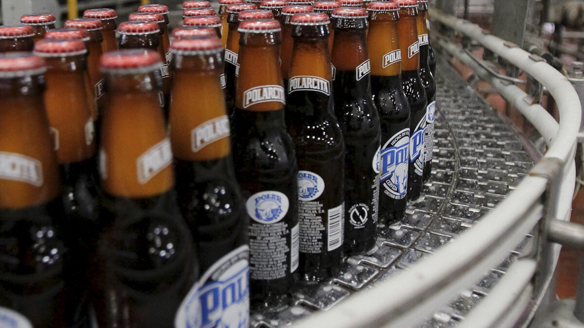 Empresas Polar paralizará la producción de cerveza en Venezuela