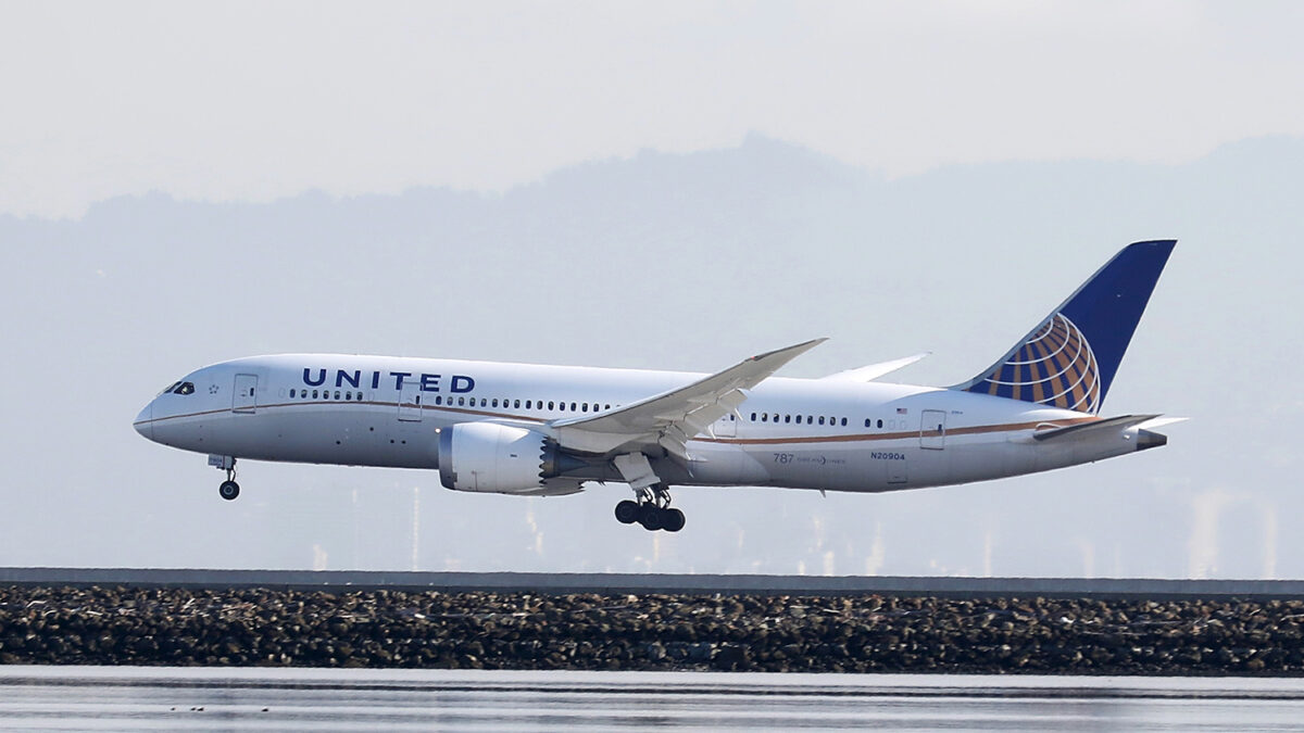 La falla por la que llaman a revisión urgente a los B787 Dreamliner