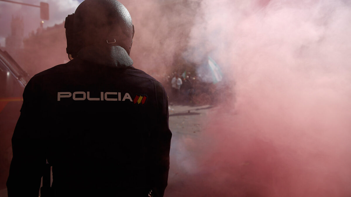 Detenido un GEO tras ser sorprendido masturbándose en la puerta de un colegio de Madrid