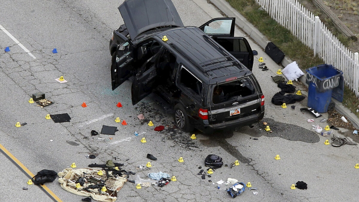 El FBI detiene al hermano mayor del terrorista de San Bernardino