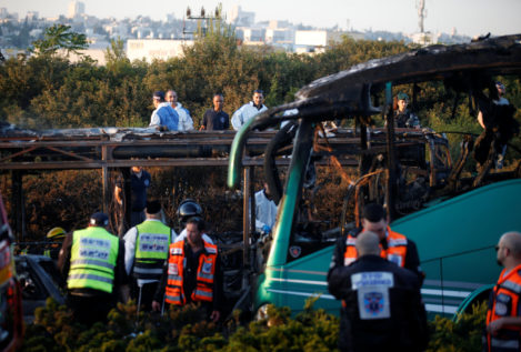 Una explosión contra un autobús en Jerusalén deja 21 heridos