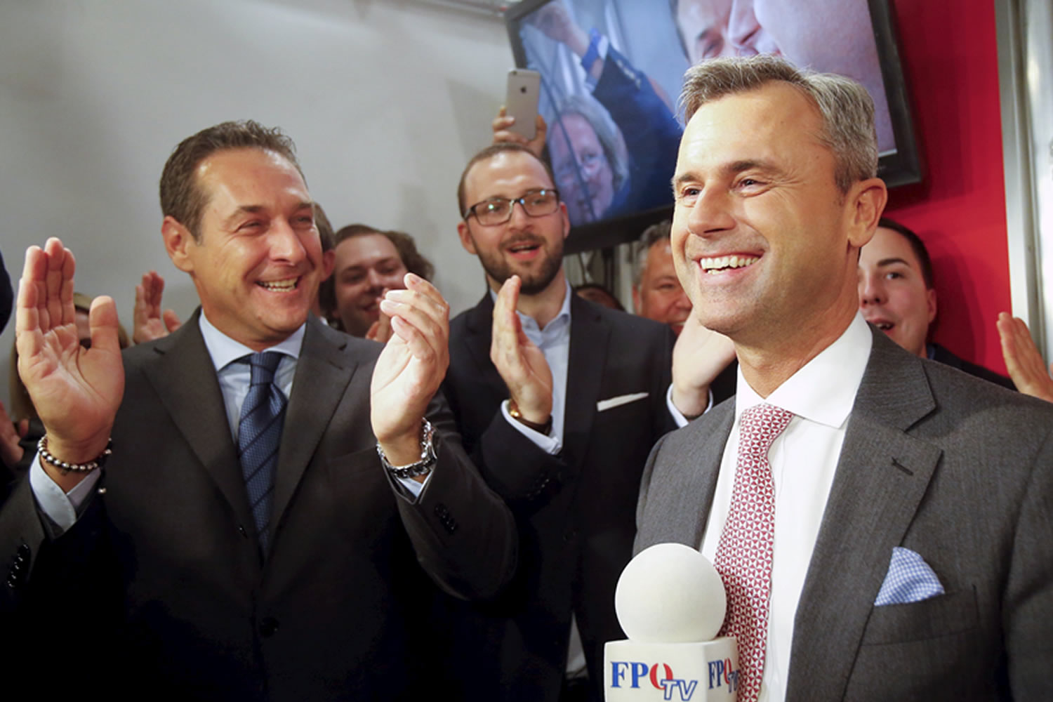 La ultraderecha gana las elecciones en Austria