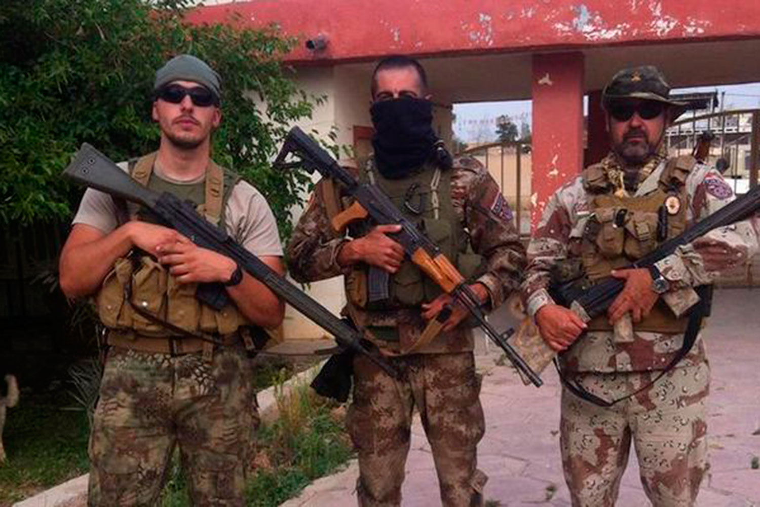 Las impactantes imágenes de españoles combatiendo al Estado Islámico en Irak