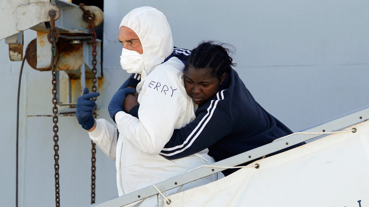 Tragedia en el Mediterráneo: naufragan cuatro barcos con 400 refugiados