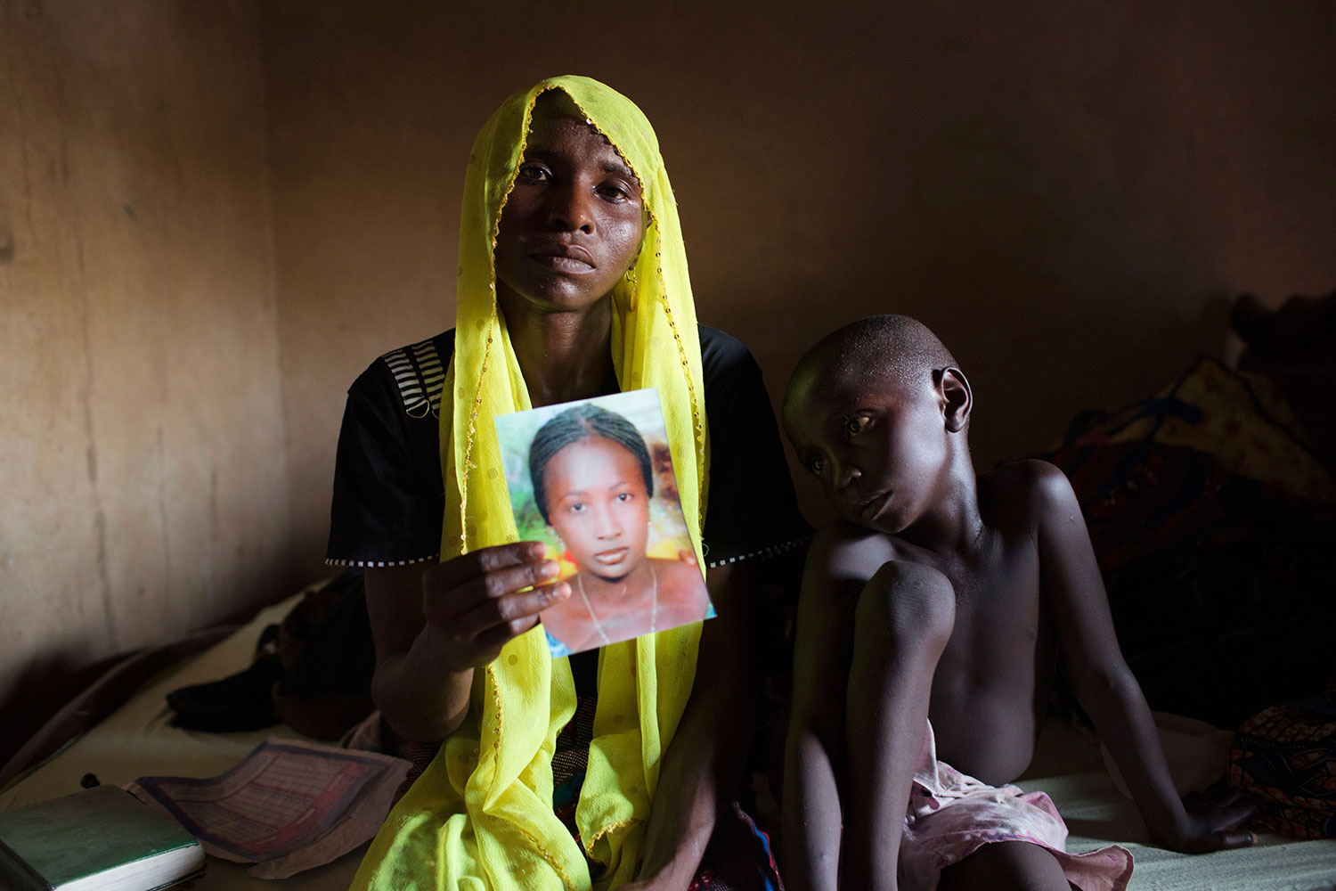 Boko Haram difunde un vídeo donde muestra a 15 de las 219 niñas secuestradas en 2014