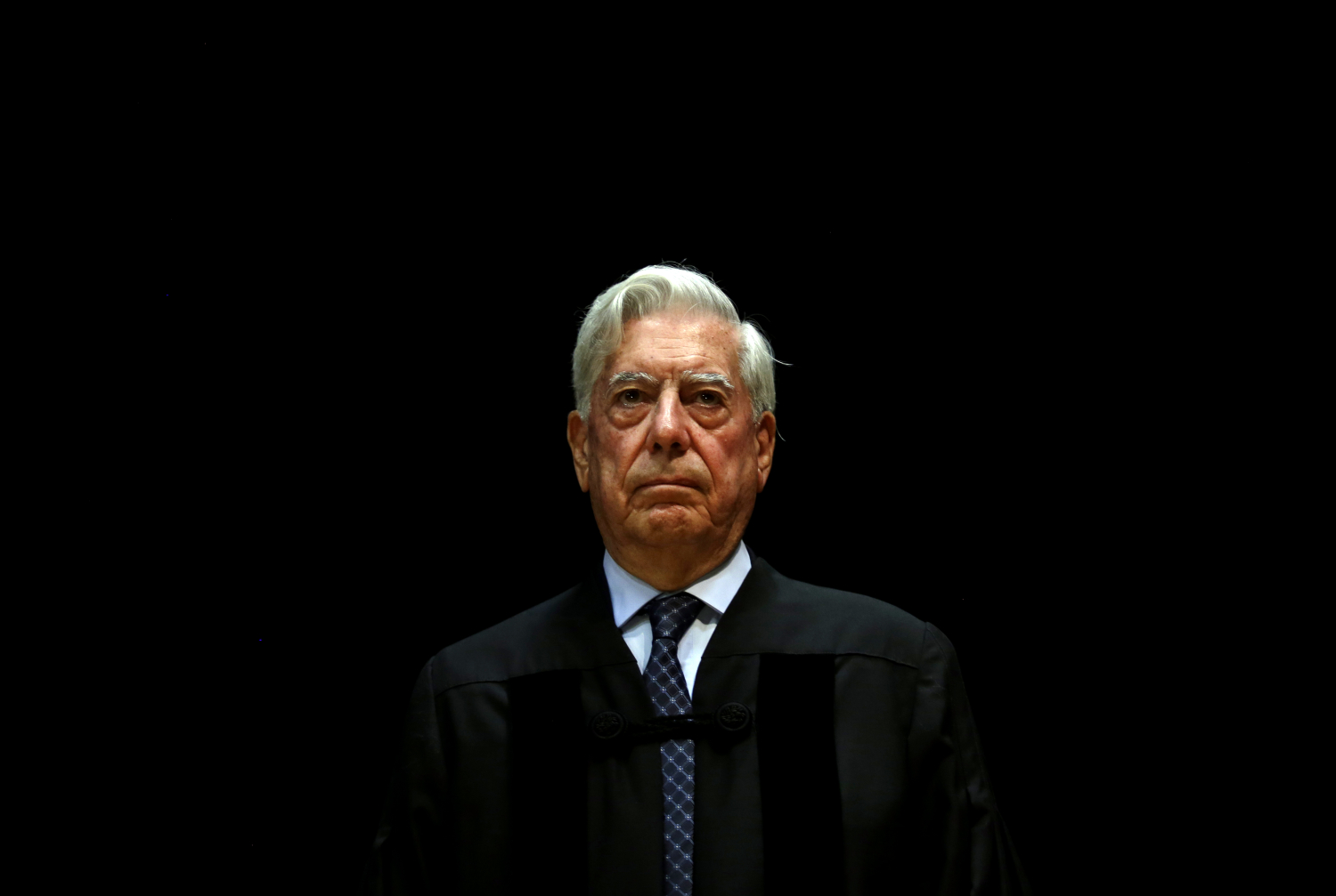 Vargas Llosa se desvinculó de su 'offshore' días antes de recibir el Nobel