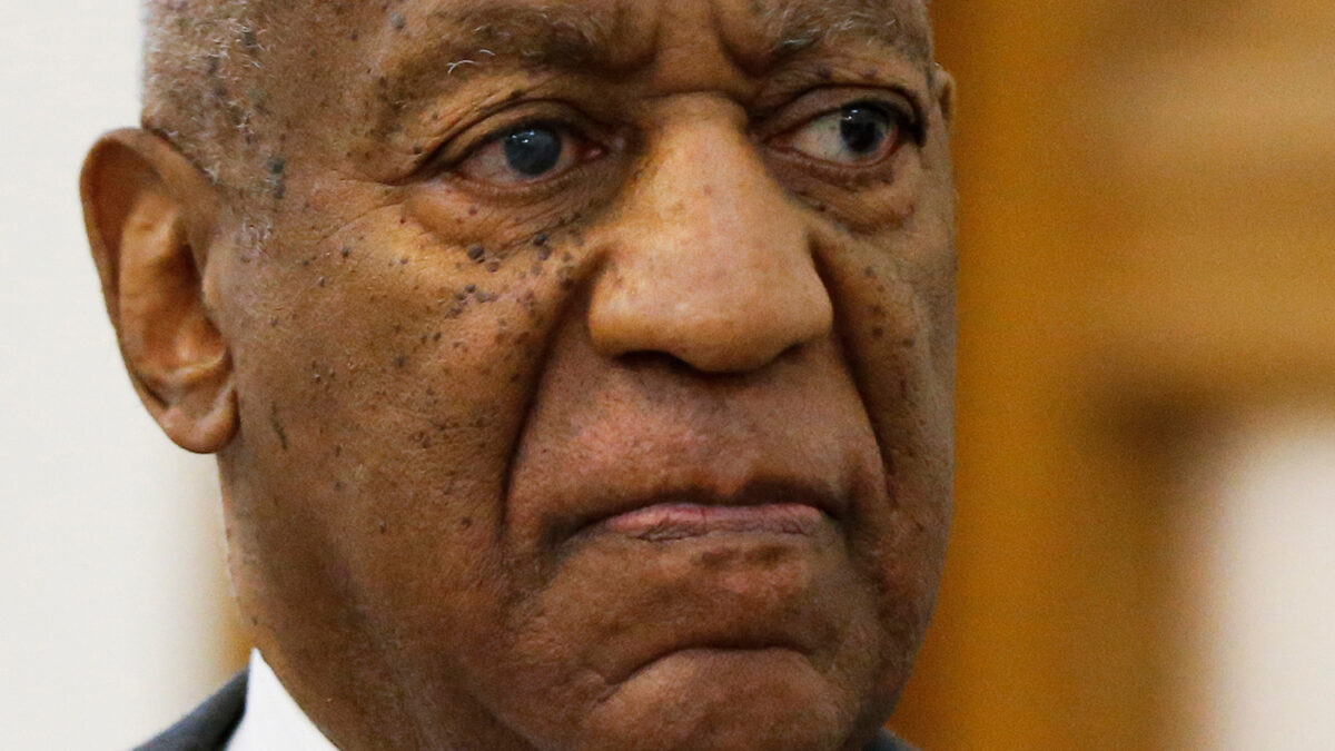 Bill Cosby admite haber dopado a adolescentes para tener sexo