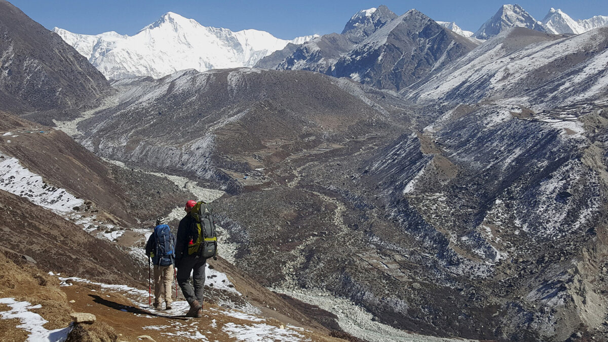 Tragedia en el Everest: tres muertos y dos desaparecidos