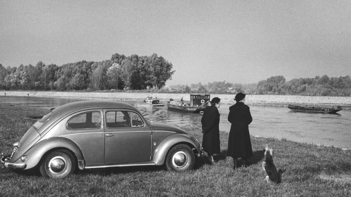 La estela de Inge Morath en el Danubio