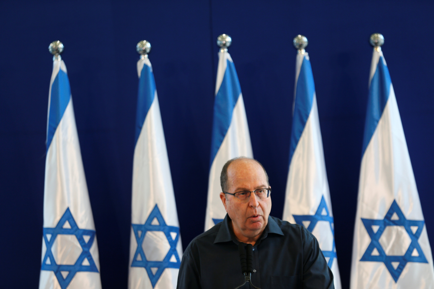 El Gobierno israelí se radicaliza con la dimisión del ministro de Defensa