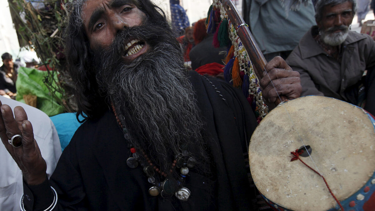 La música regresa a la ciudad paquistaní de Peshawar