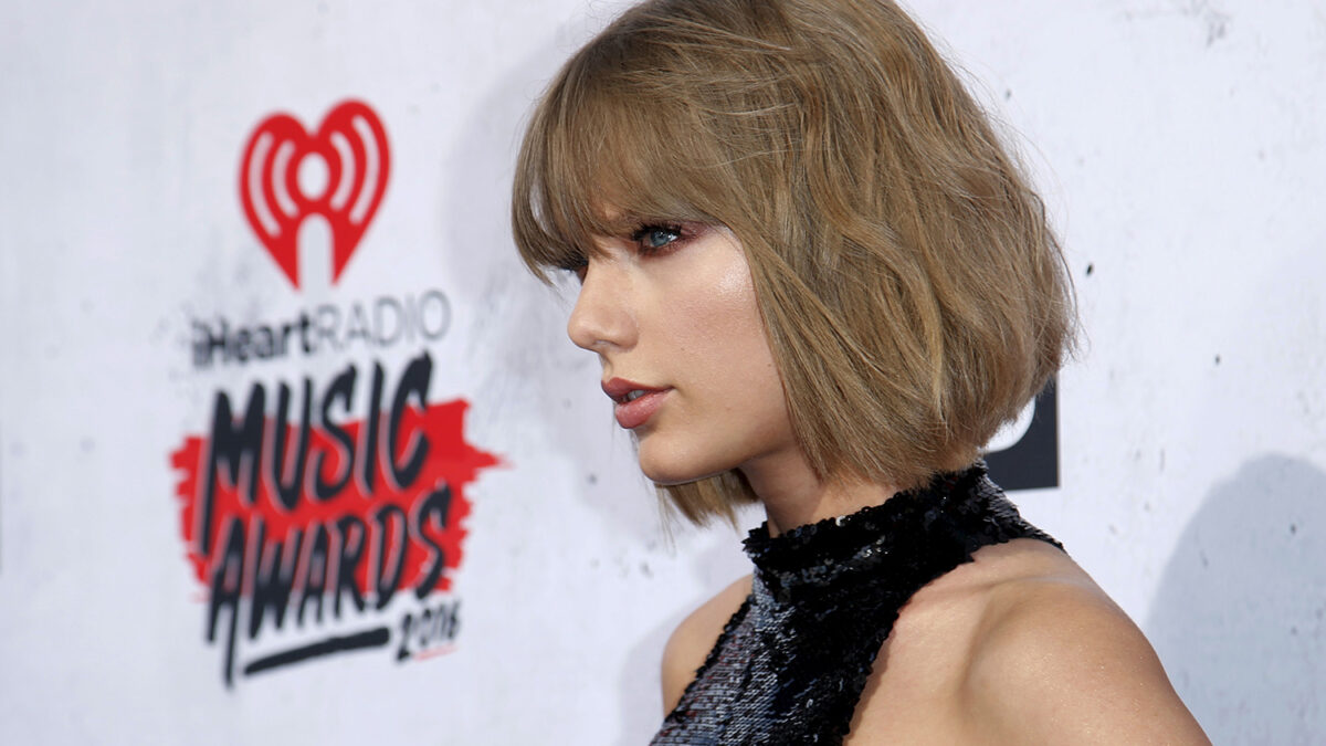 Taylor Swift recibe un premio que lleva su nombre