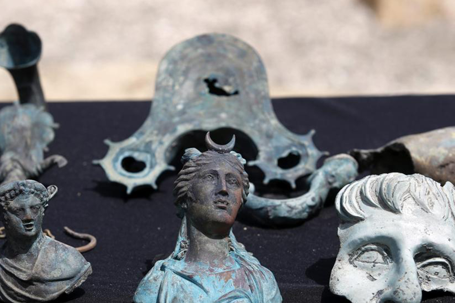 Descubren un antiguo tesoro romano hundido en las aguas de Israel