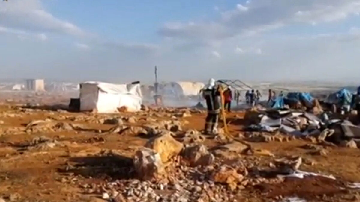 Matanza en un campamento de refugiados sirio tras un ataque aéreo