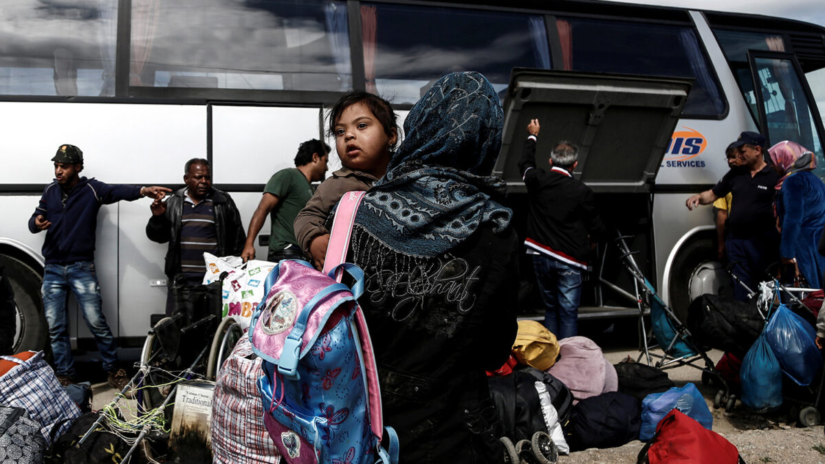 Después de Idomeni, Grecia desalojará El Pireo y Elinikón