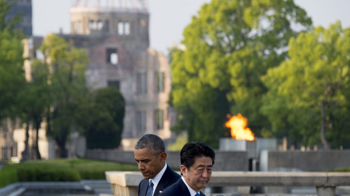 Obama hace un alegato por un mundo sin armas nucleares frente al monumento de Hiroshima