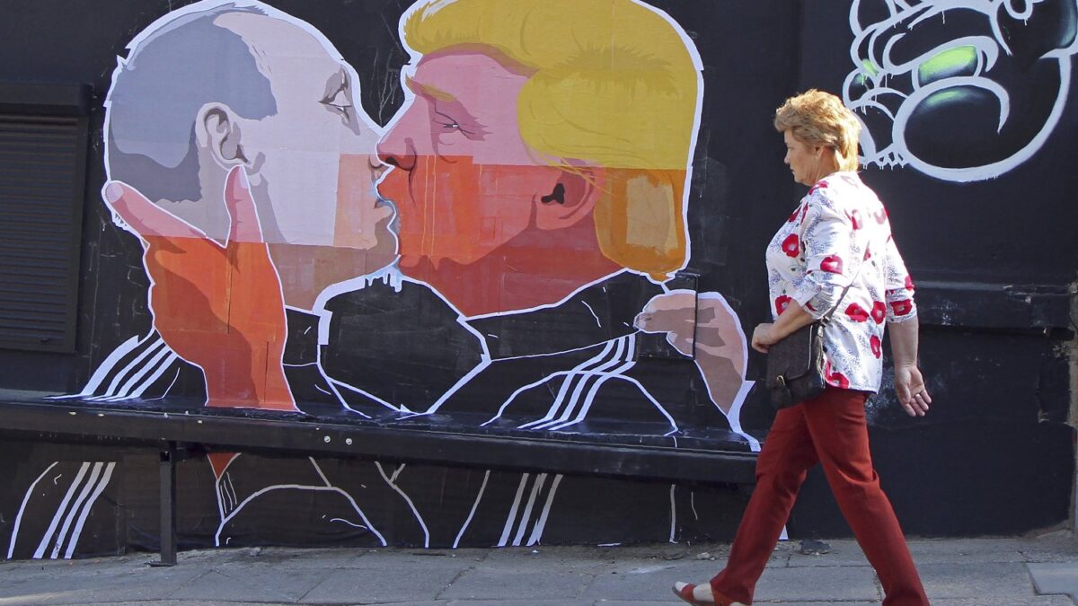 El beso entre Putin y Trump que ha levantado la polémica en Lituania