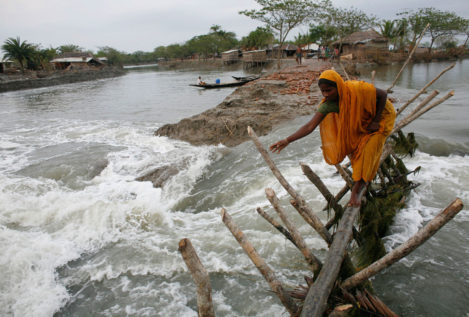 Una tormenta eléctrica mata a 35 personas en Bangladés