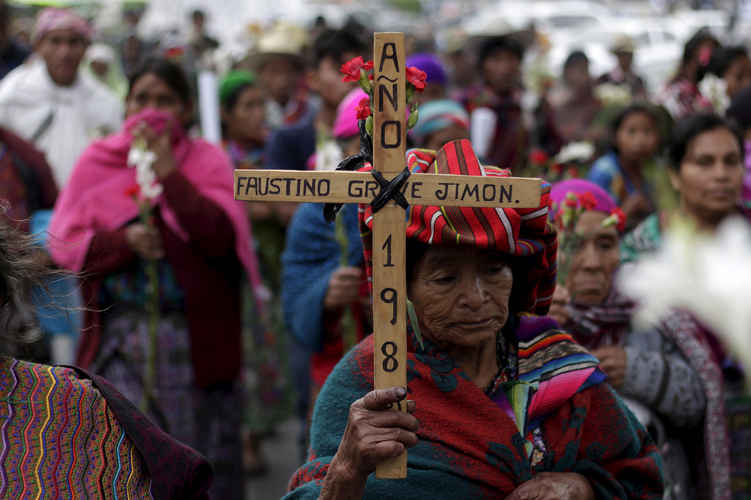 Guatemala busca a 45.000 desaparecidos a 20 años del fin de la guerra civil