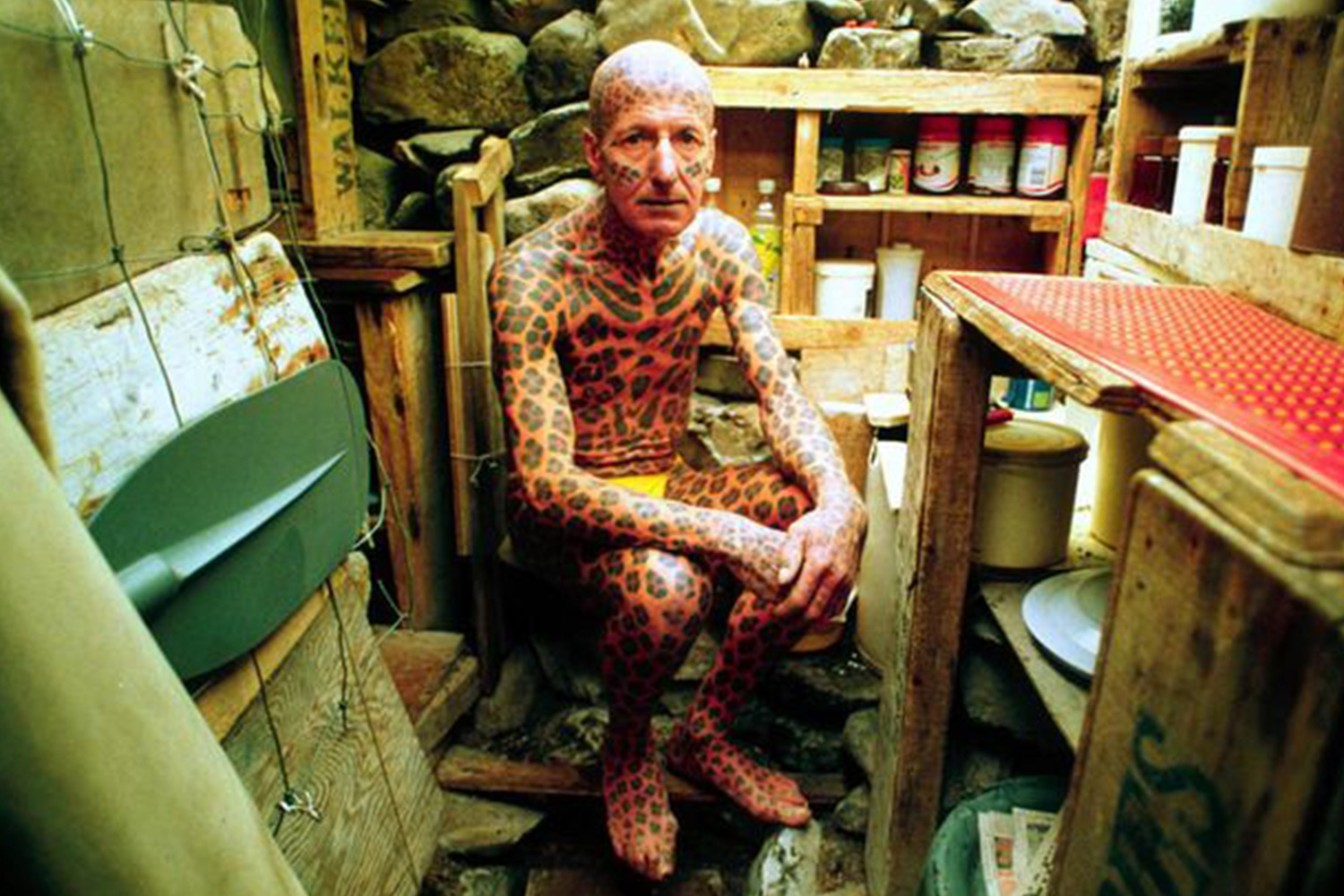 Muere Tom Leppard, quien fuera el hombre más tatuado del mundo