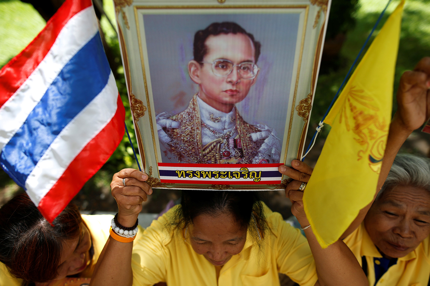 El rey tailandés celebra 70 años en el trono, el reinado más largo del mundo