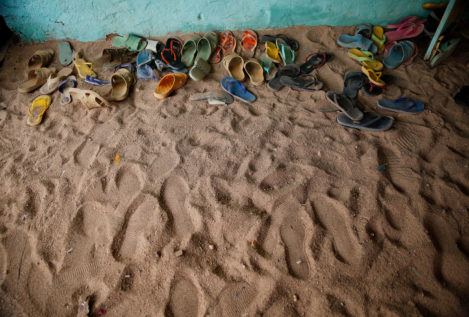 Encuentran 34 refugiados, 20 de ellos niños, muertos en el desierto de Níger