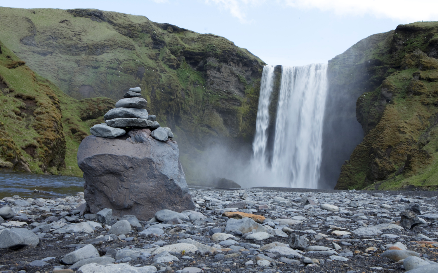 Científicos islandeses convierten el CO2 en rocas, ¿una solución al cambio climático?