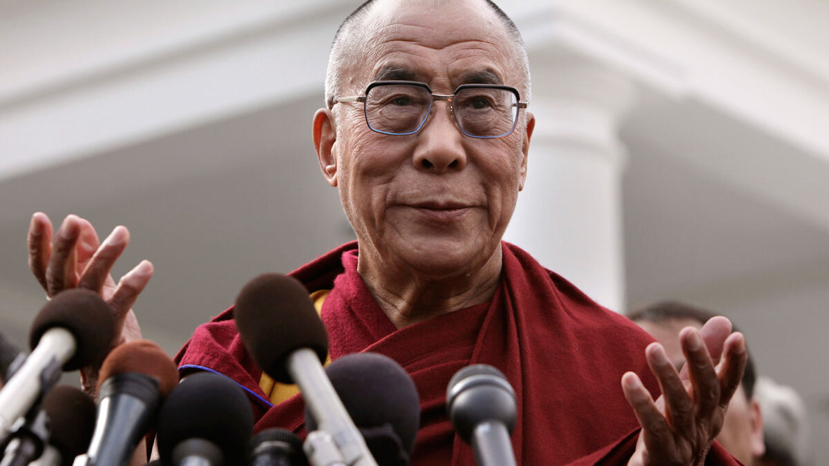 Barack Obama recibe al Dalái Lama y causa tensión en China