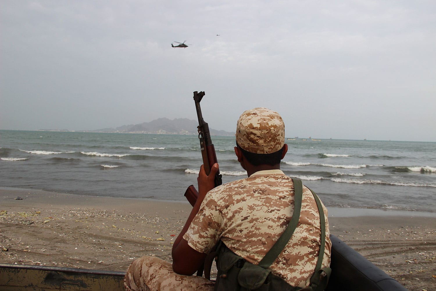 Emiratos Árabes anuncia su salida de la guerra de Yemen