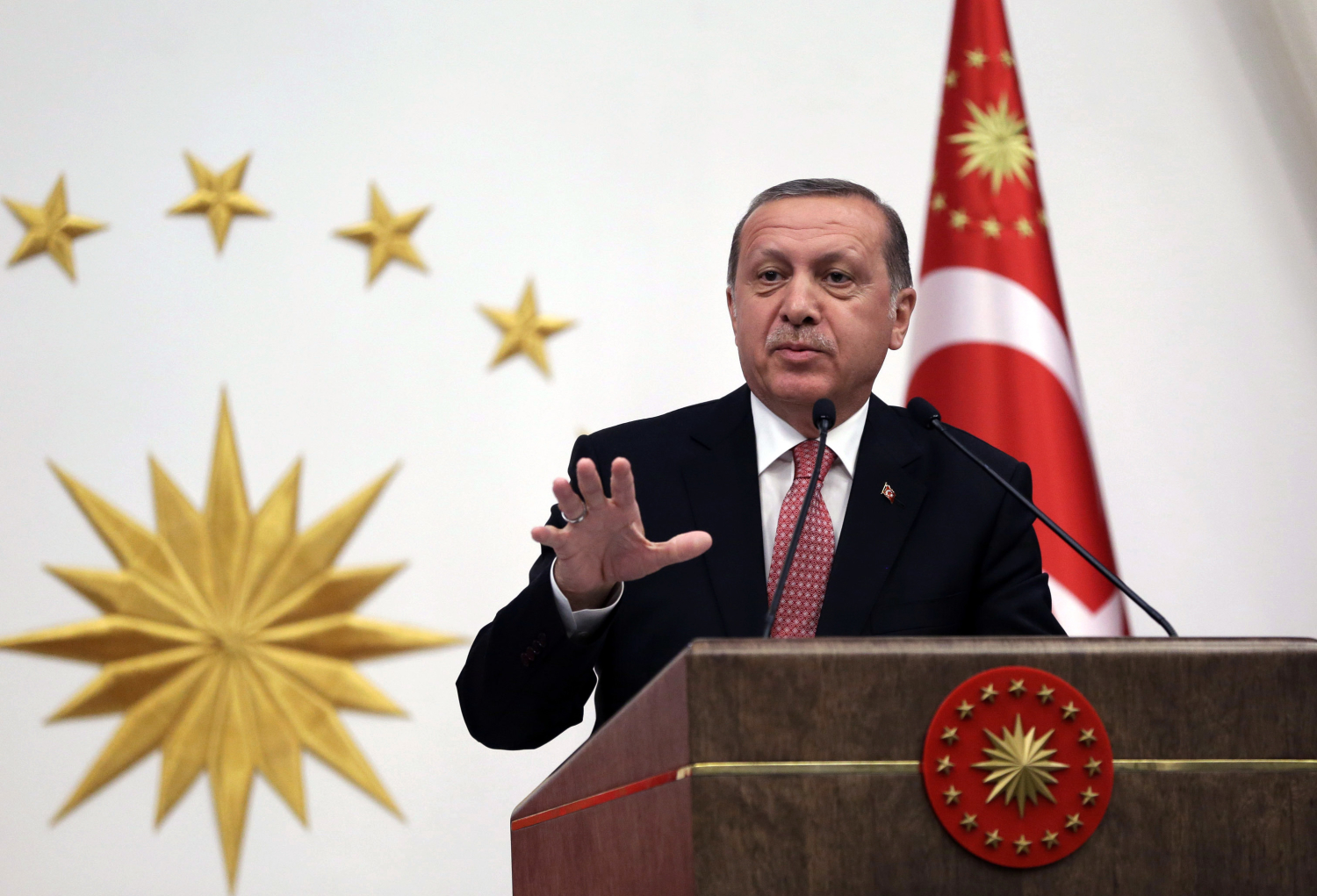 La estrategia de Erdogan para acabar con el partido prokurdo en el Parlamento turco