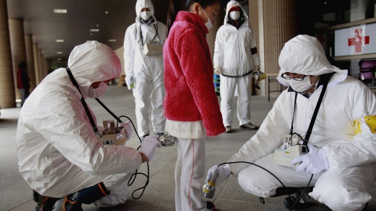 Detectan altos niveles de radiación en un colegio de Fukushima