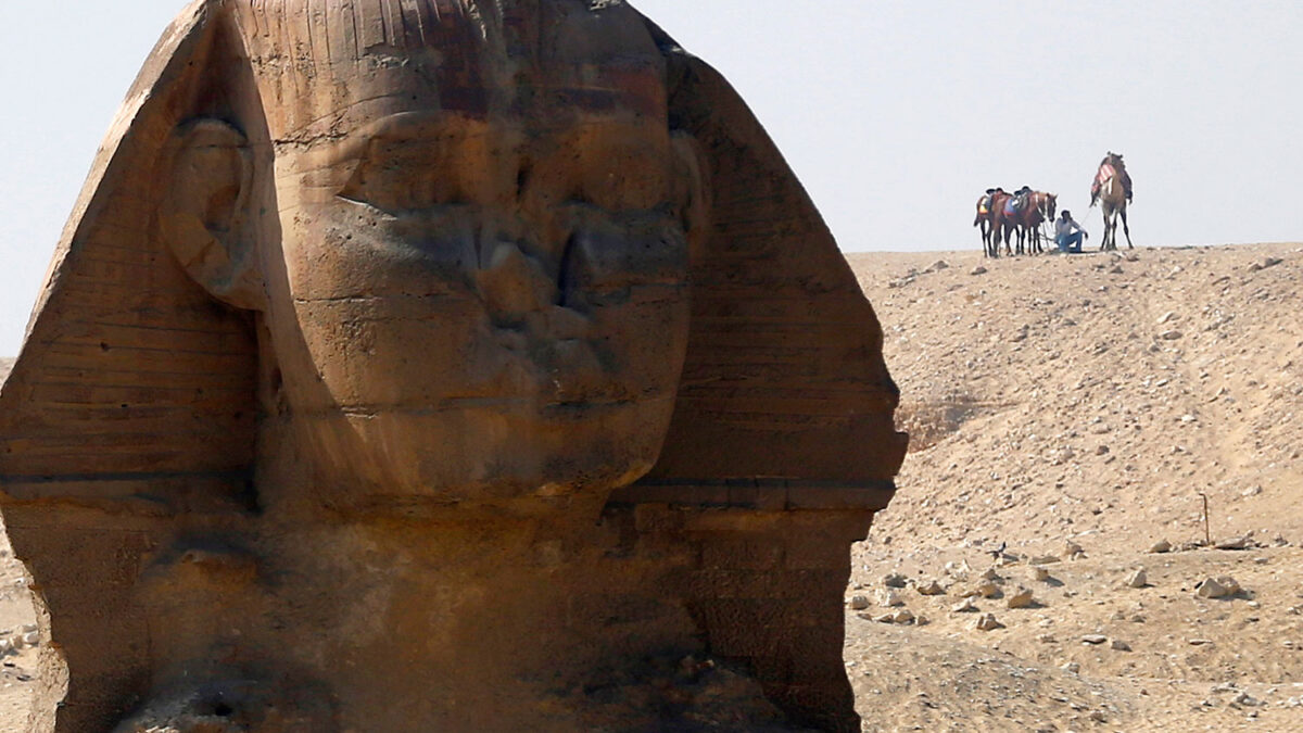 Estado Islámico amenaza con «volar» las Pirámides de Giza