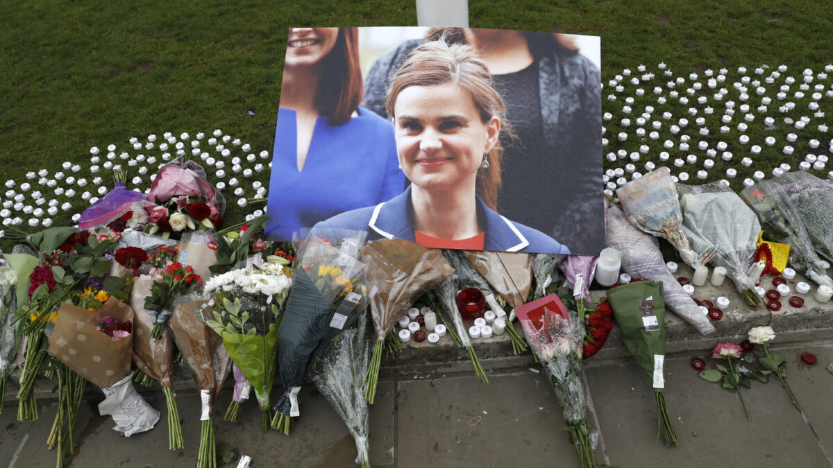 Jo Cox estuvo recibiendo amenazas durante la campaña del ‘Brexit’