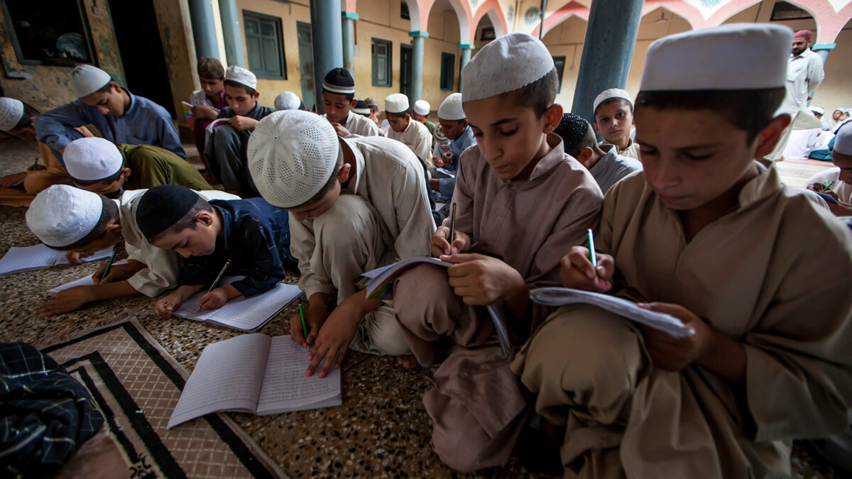 Pakistán dona 2.8 millones de dólares a la ‘Universidad de la Yihad’