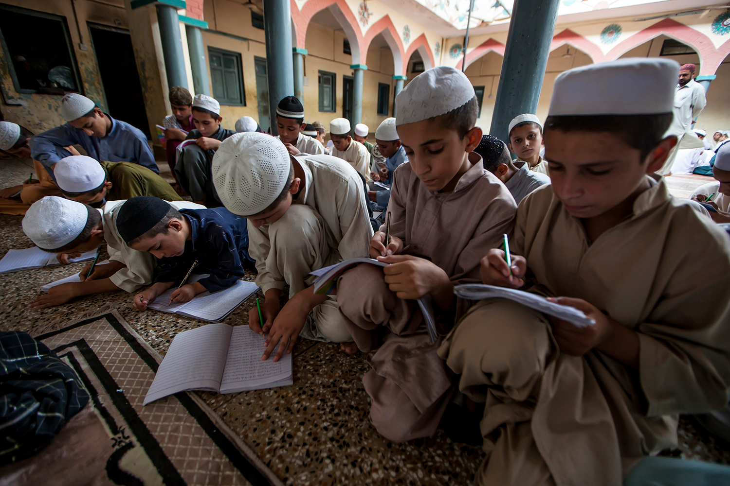 Pakistán dona 2.8 millones de dólares a la 'Universidad de la Yihad'