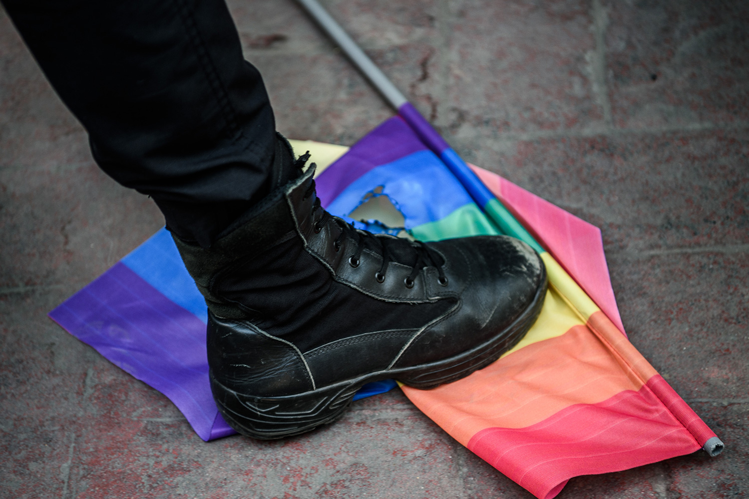 Las autoridades turcas reprimen brutalmente las marchas del Orgullo Gay