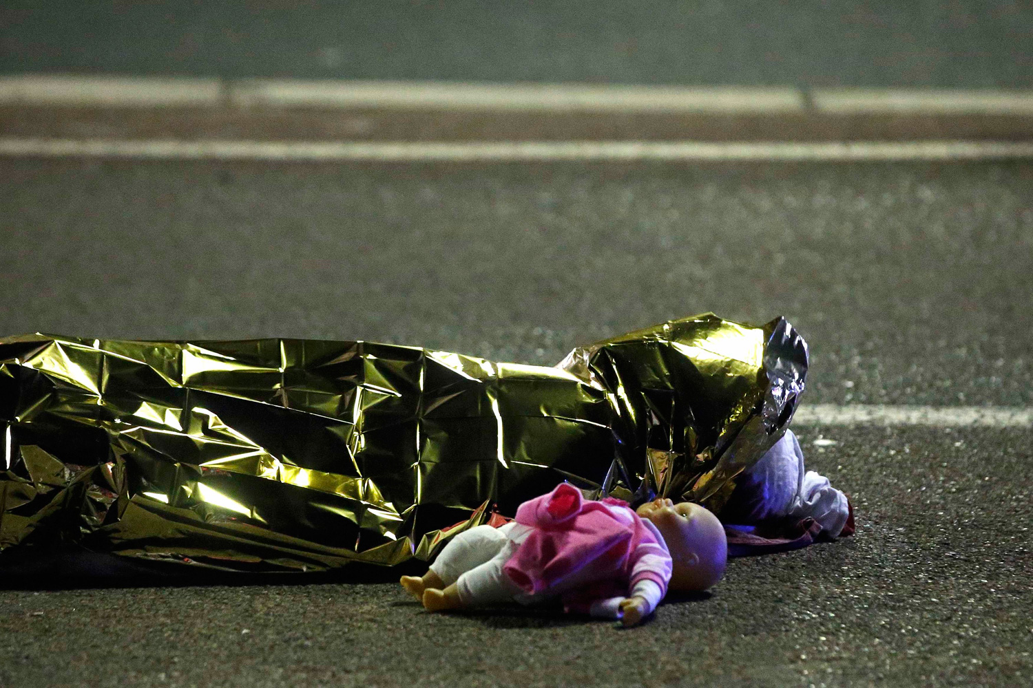 El mundo reacciona con indignación ante la “salvajada criminal” ocurrida en Niza